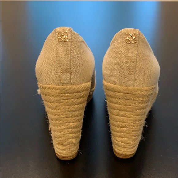 Coach Linen Wedges - Picture 2 of 8